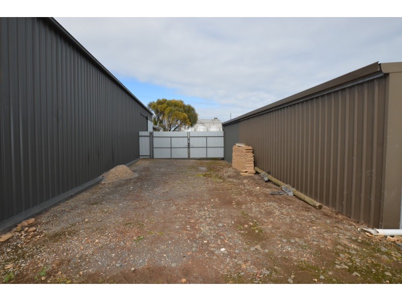 11 Waddikee Road, Lonsdale SA 5160