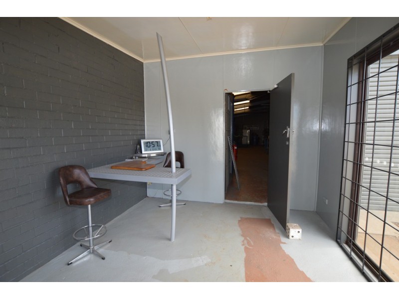 11 Waddikee Road, Lonsdale SA 5160