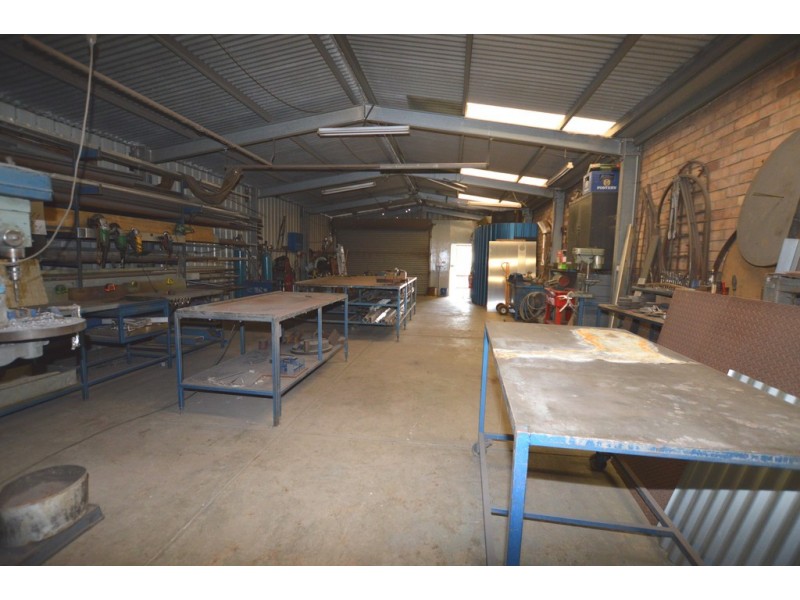 11 Waddikee Road, Lonsdale SA 5160