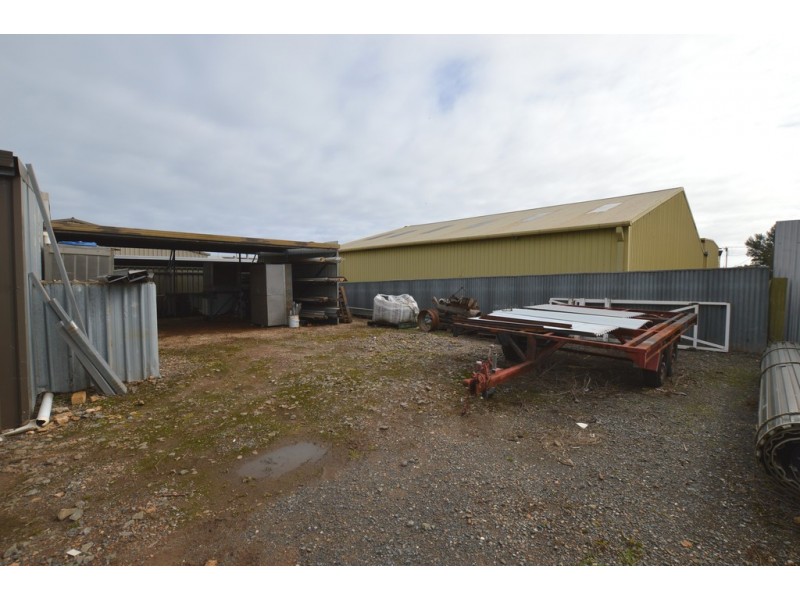 11 Waddikee Road, Lonsdale SA 5160