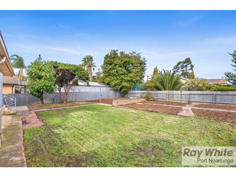 7 Dominic Crescent, Morphett Vale SA 5162