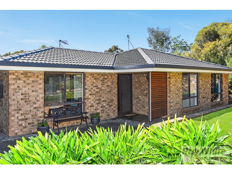 2 Nicolle Court, Happy Valley SA 5159