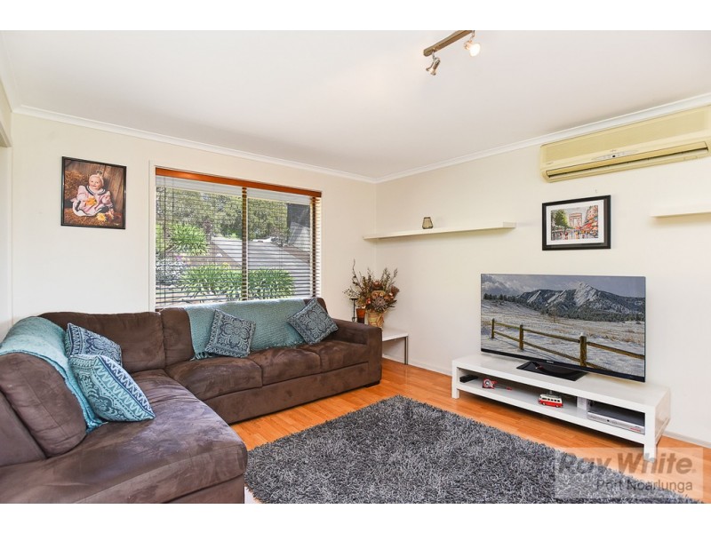 2 Nicolle Court, Happy Valley SA 5159