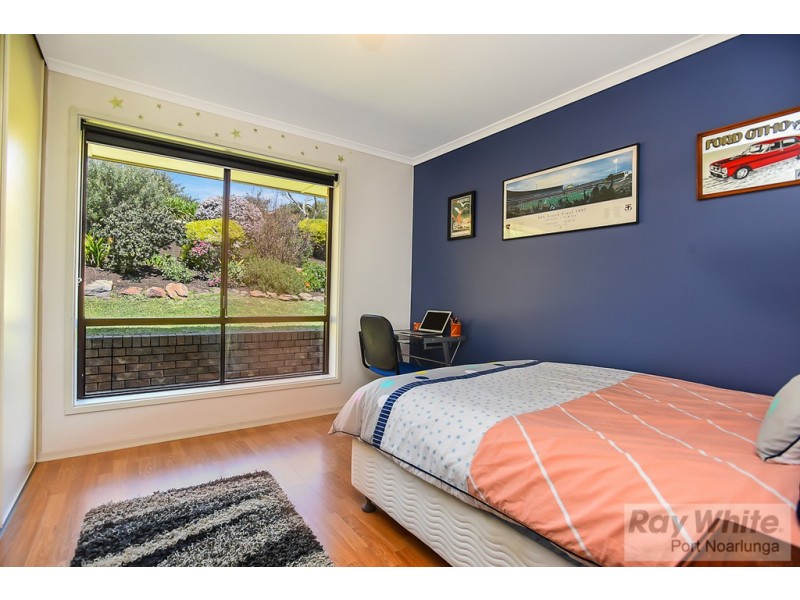 2 Nicolle Court, Happy Valley SA 5159