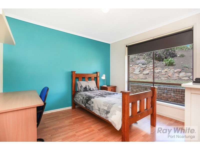 2 Nicolle Court, Happy Valley SA 5159