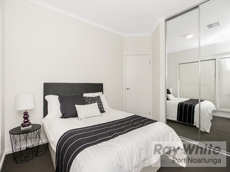 2 and 3 / 10 Leitch Avenue, Port Noarlunga SA 5167