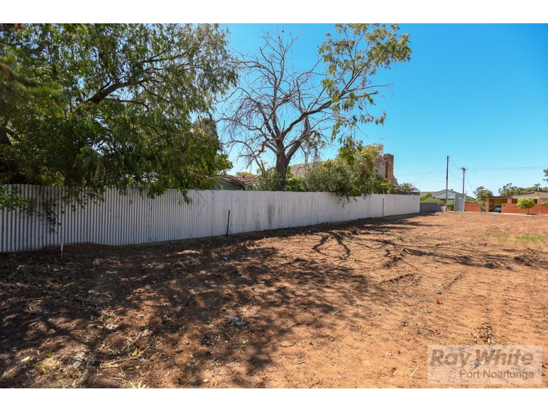 7 and 7A Lynton Avenue, Christies Beach SA 5165