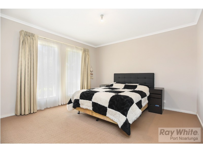 15 Keirana Avenue, Port Noarlunga SA 5167