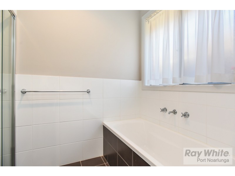 15 Keirana Avenue, Port Noarlunga SA 5167