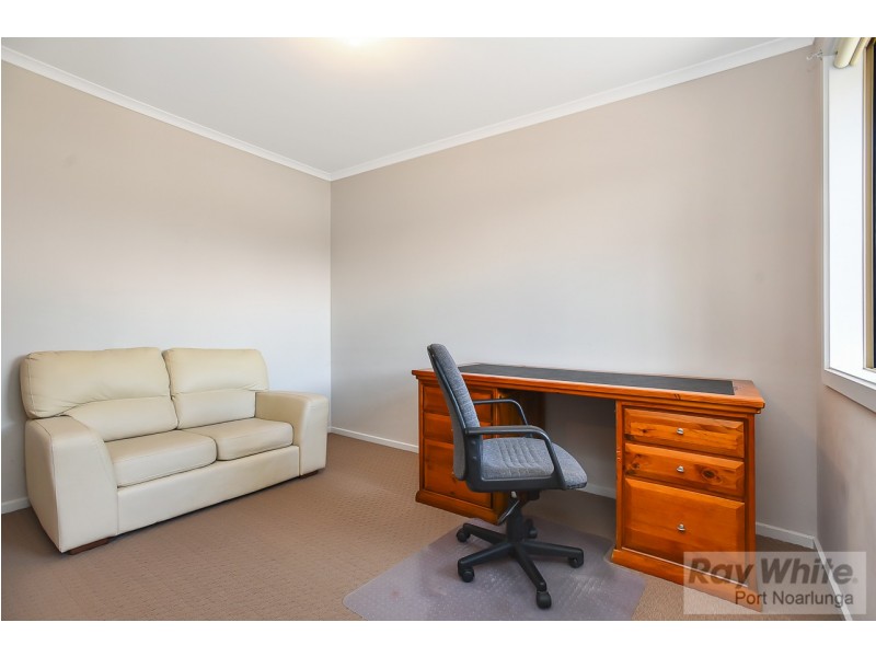 15 Keirana Avenue, Port Noarlunga SA 5167