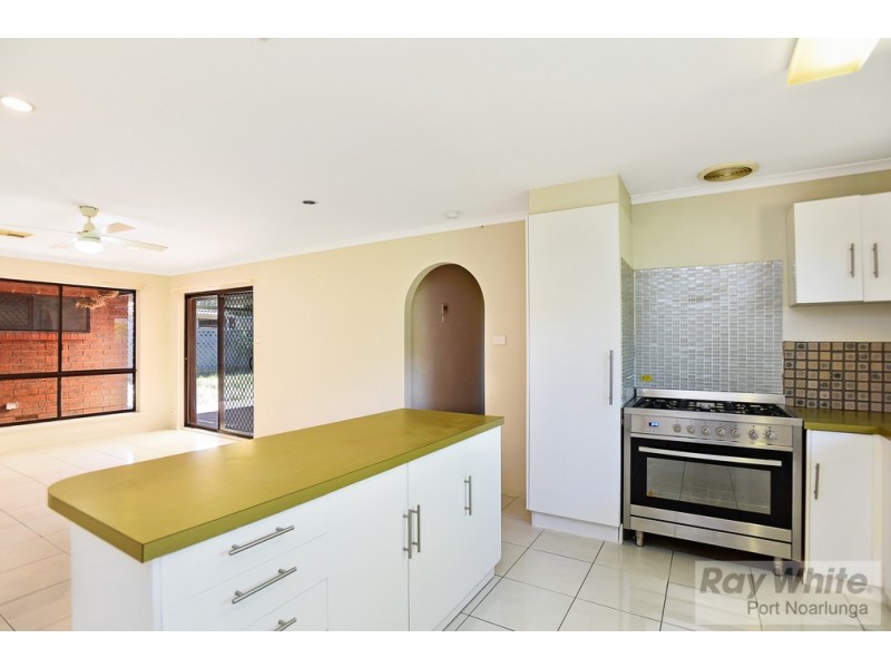 2 Archer Court, Morphett Vale SA 5162