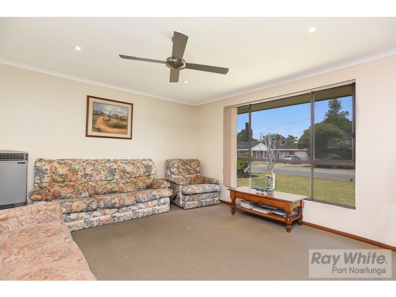 23 Kalgoorlie Avenue, Port Noarlunga South SA 5167