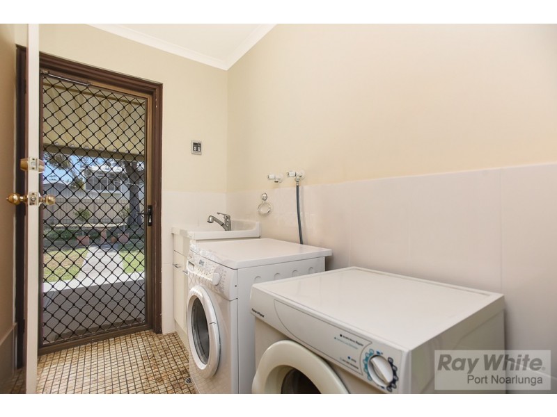 23 Kalgoorlie Avenue, Port Noarlunga South SA 5167