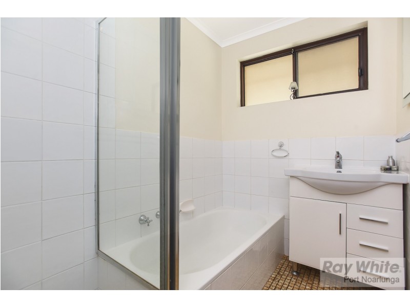 23 Kalgoorlie Avenue, Port Noarlunga South SA 5167