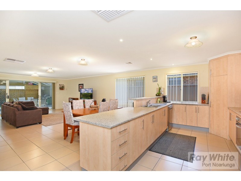 671 Grand Boulevard, Seaford Meadows SA 5169