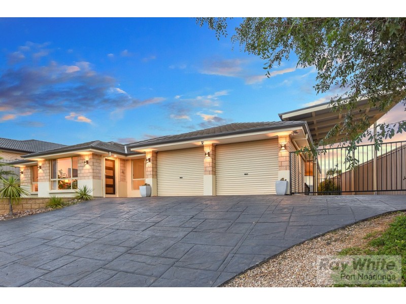 31 Esperance Boulevard, Seaford Rise SA 5169