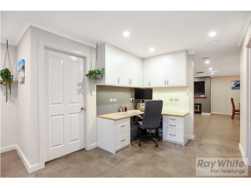 31 Esperance Boulevard, Seaford Rise SA 5169