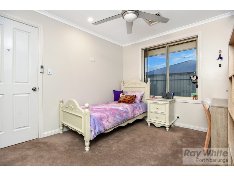 31 Esperance Boulevard, Seaford Rise SA 5169