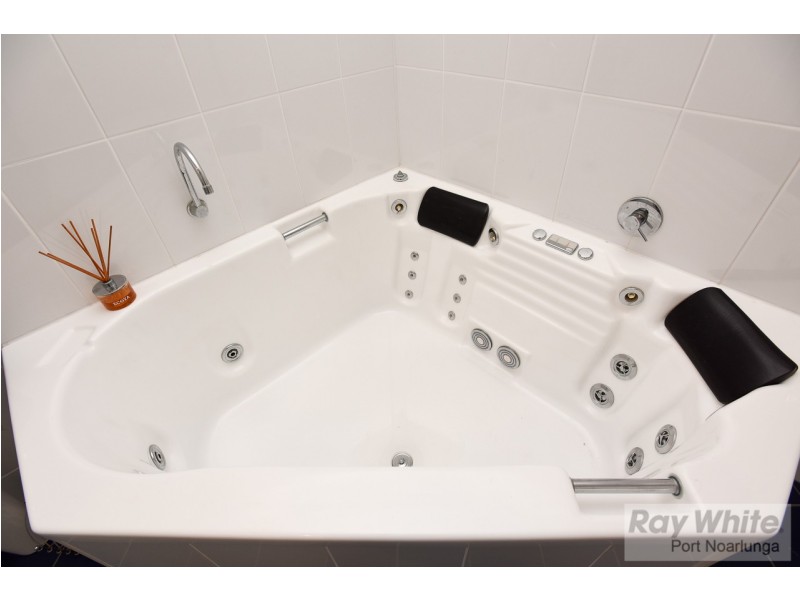 7 Gilbert Road, Christies Beach SA 5165