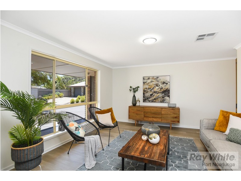6 Petrel Close, Seaford Rise SA 5169