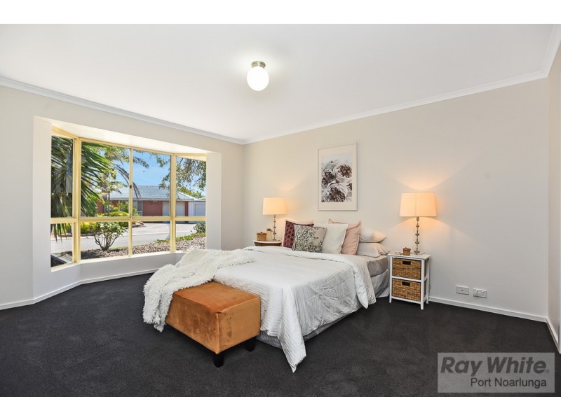 6 Petrel Close, Seaford Rise SA 5169