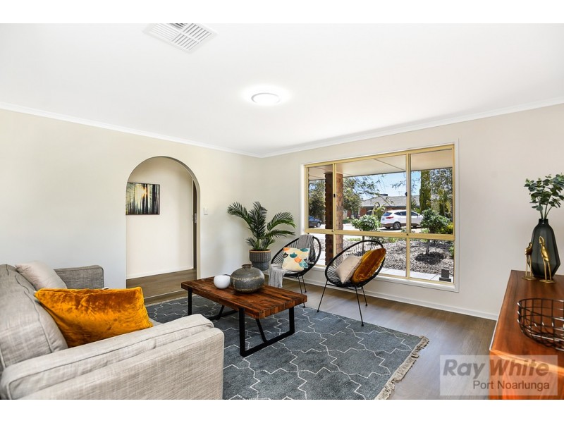 6 Petrel Close, Seaford Rise SA 5169
