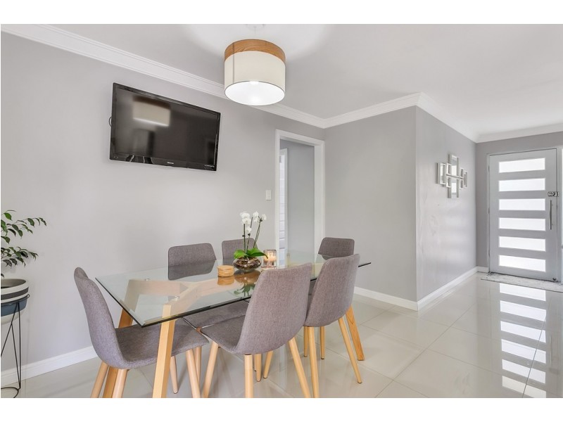 36 Manning Road, Aberfoyle Park SA 5159