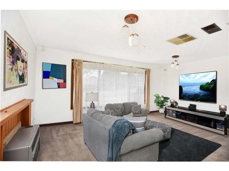 14 Adrian Street, Christie Downs SA 5164