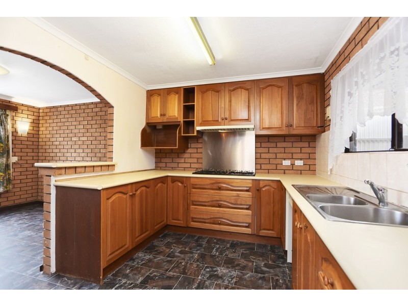 14 Adrian Street, Christie Downs SA 5164