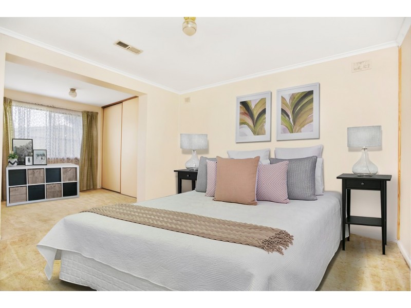 14 Adrian Street, Christie Downs SA 5164