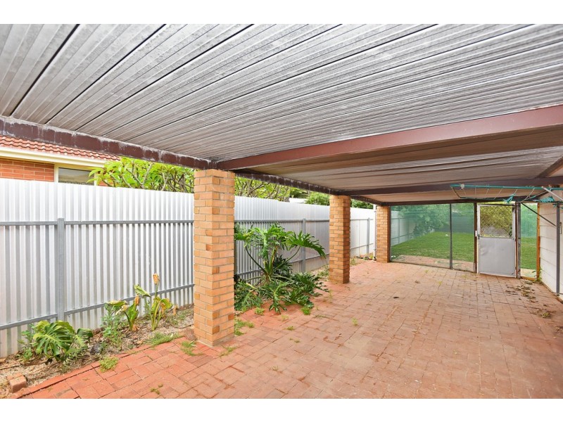 14 Adrian Street, Christie Downs SA 5164