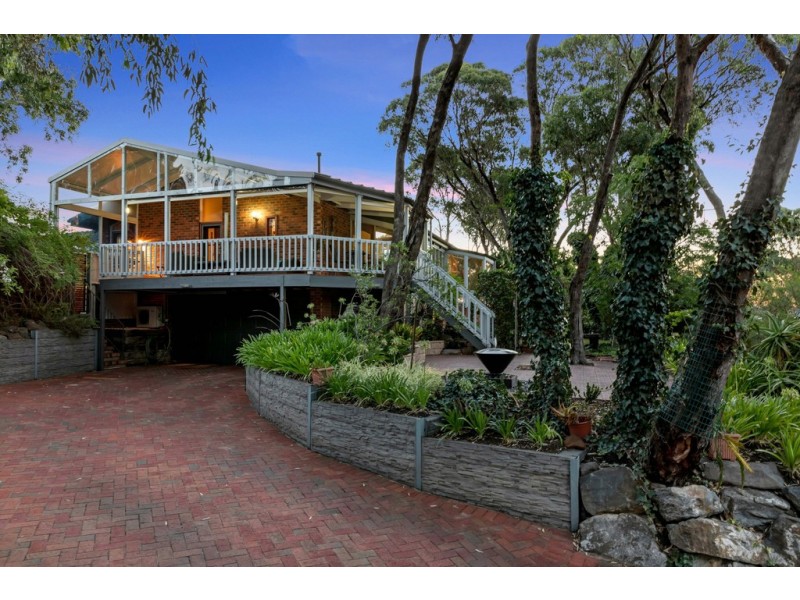 1 Hartley Street, Flagstaff Hill SA 5159