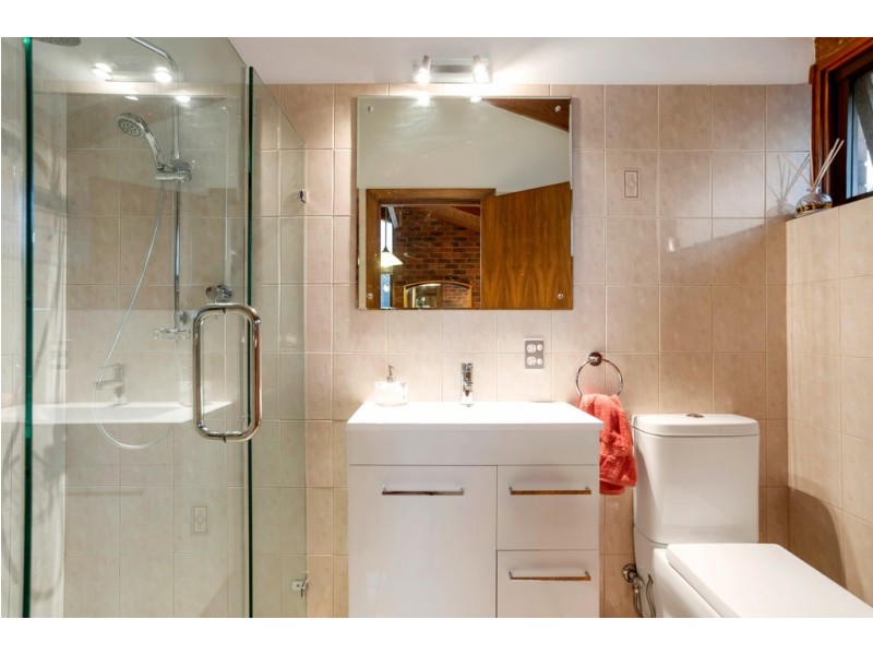 1 Hartley Street, Flagstaff Hill SA 5159