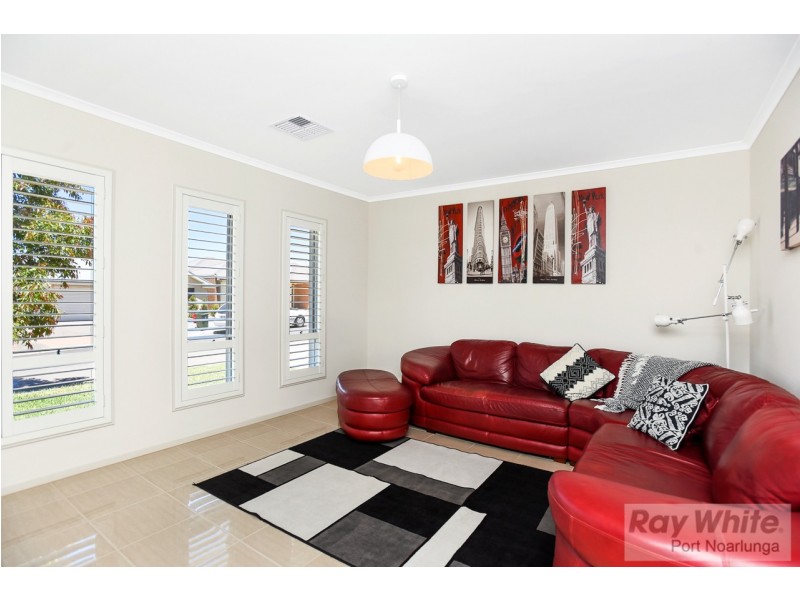 21 Halton Court, Seaford Meadows SA 5169