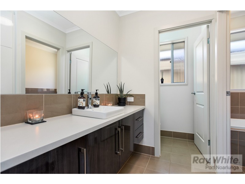 21 Halton Court, Seaford Meadows SA 5169