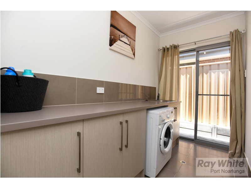 21 Halton Court, Seaford Meadows SA 5169