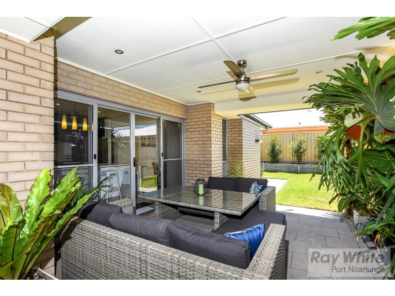 21 Halton Court, Seaford Meadows SA 5169