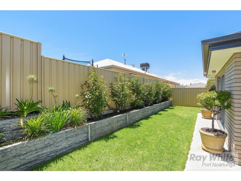 21 Halton Court, Seaford Meadows SA 5169