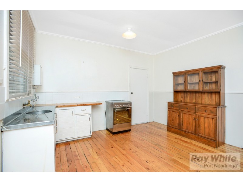 2 Torquay Road, Sturt SA 5047