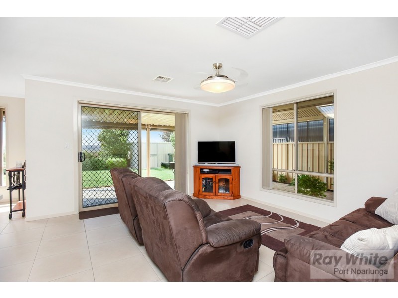 27 Miranda Place, Seaford Meadows SA 5169