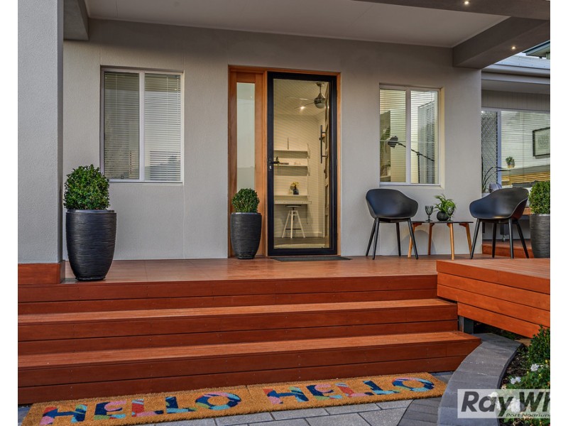 9 Neville Avenue, Christies Beach SA 5165