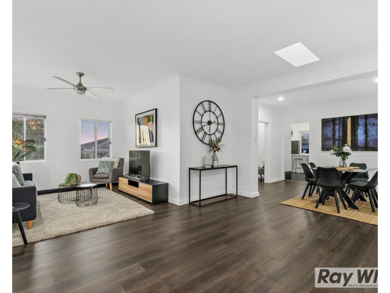 9 Neville Avenue, Christies Beach SA 5165