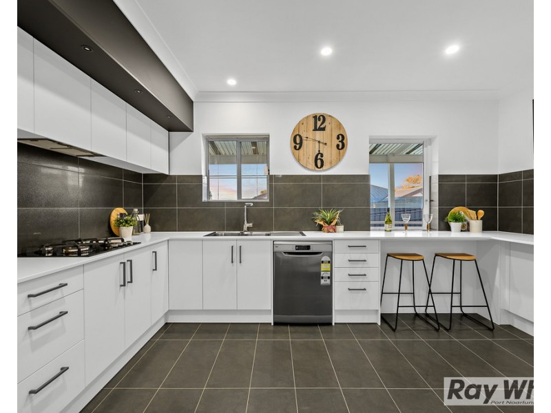 9 Neville Avenue, Christies Beach SA 5165
