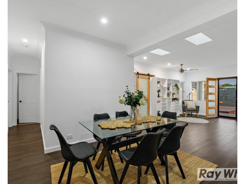 9 Neville Avenue, Christies Beach SA 5165