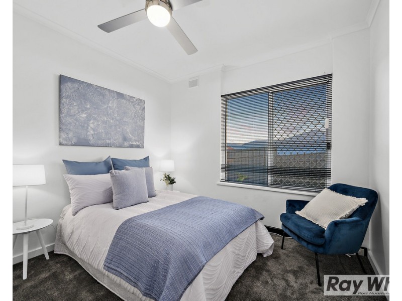 9 Neville Avenue, Christies Beach SA 5165