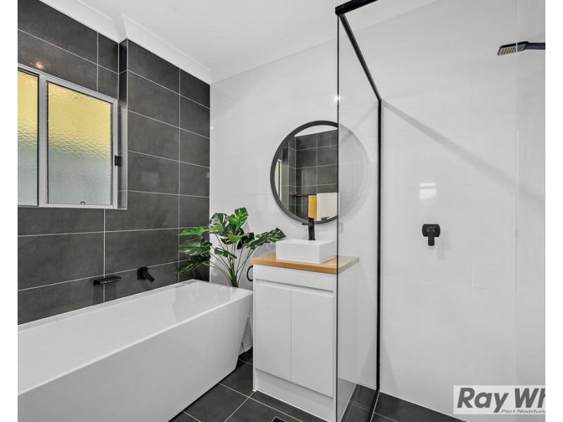 9 Neville Avenue, Christies Beach SA 5165