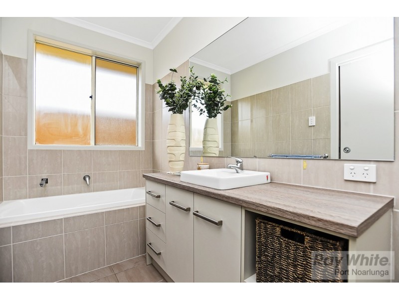 3 Triton Court, Seaford Meadows SA 5169