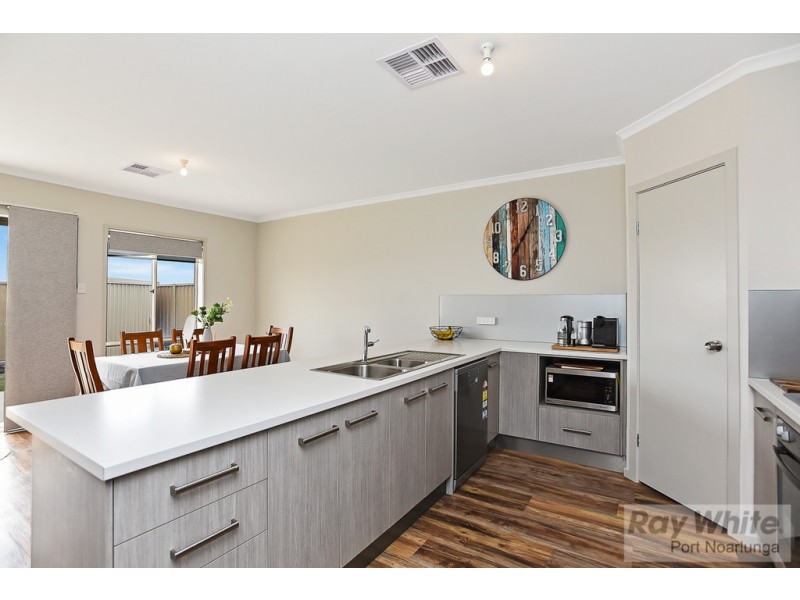 3 Triton Court, Seaford Meadows SA 5169
