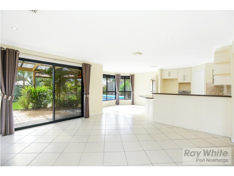 2 Casuarina Avenue, Aldinga Beach SA 5173