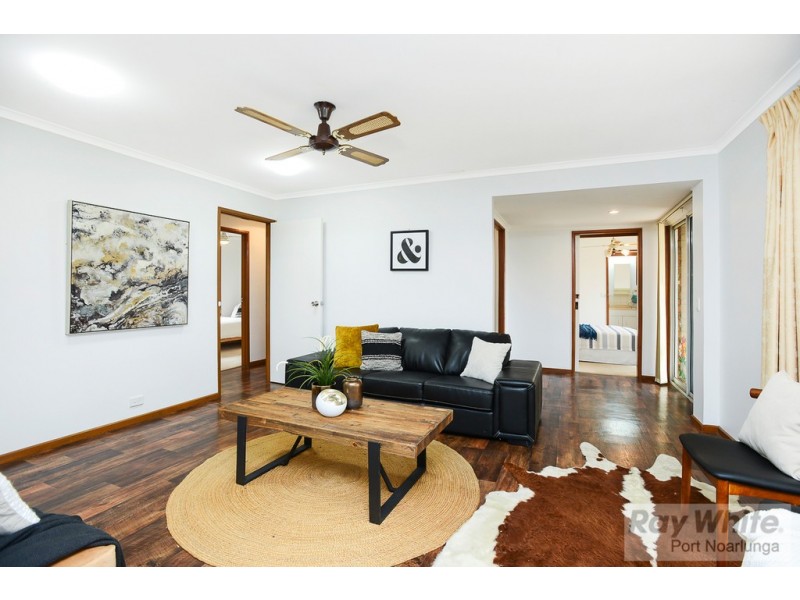 4 Lanceley Court, Trott Park SA 5158